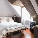 Bright Studio In Old Quebec City With Rustic Feel